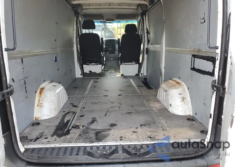 2015 Mercedes-Benz Sprinter 2500 z USA, uszkodzony, nr VIN WD3PE7CC4F5971474